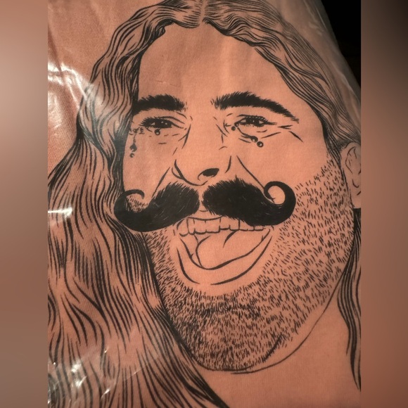 🏳️‍🌈 NWT! QE Jonathan Van Ness Statement Tshirt - Picture 4 of 13